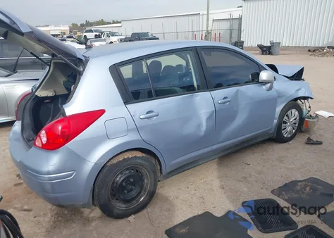 2010 Nissan Versa 1.8S z USA, uszkodzony, nr VIN 3N1BC1CP7AL368021